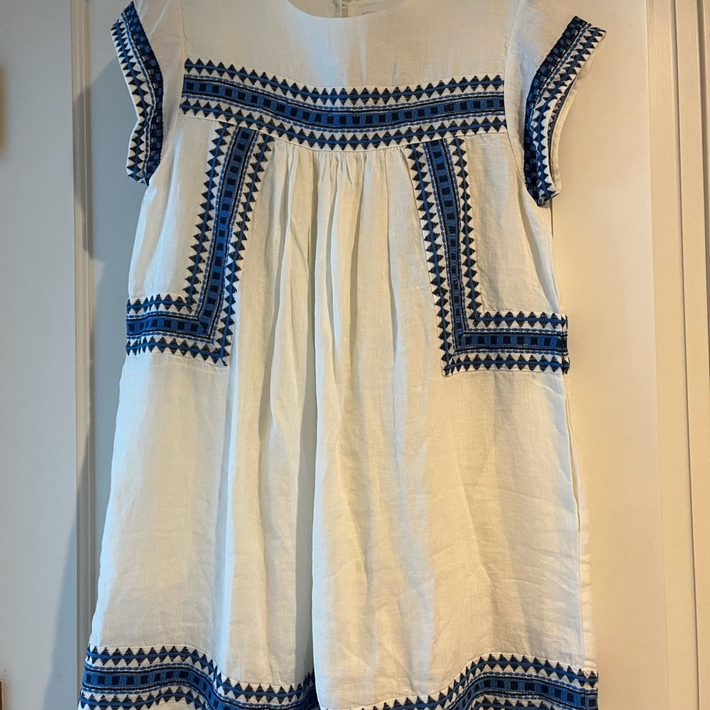 NWT Navy Bleu embroidered dress